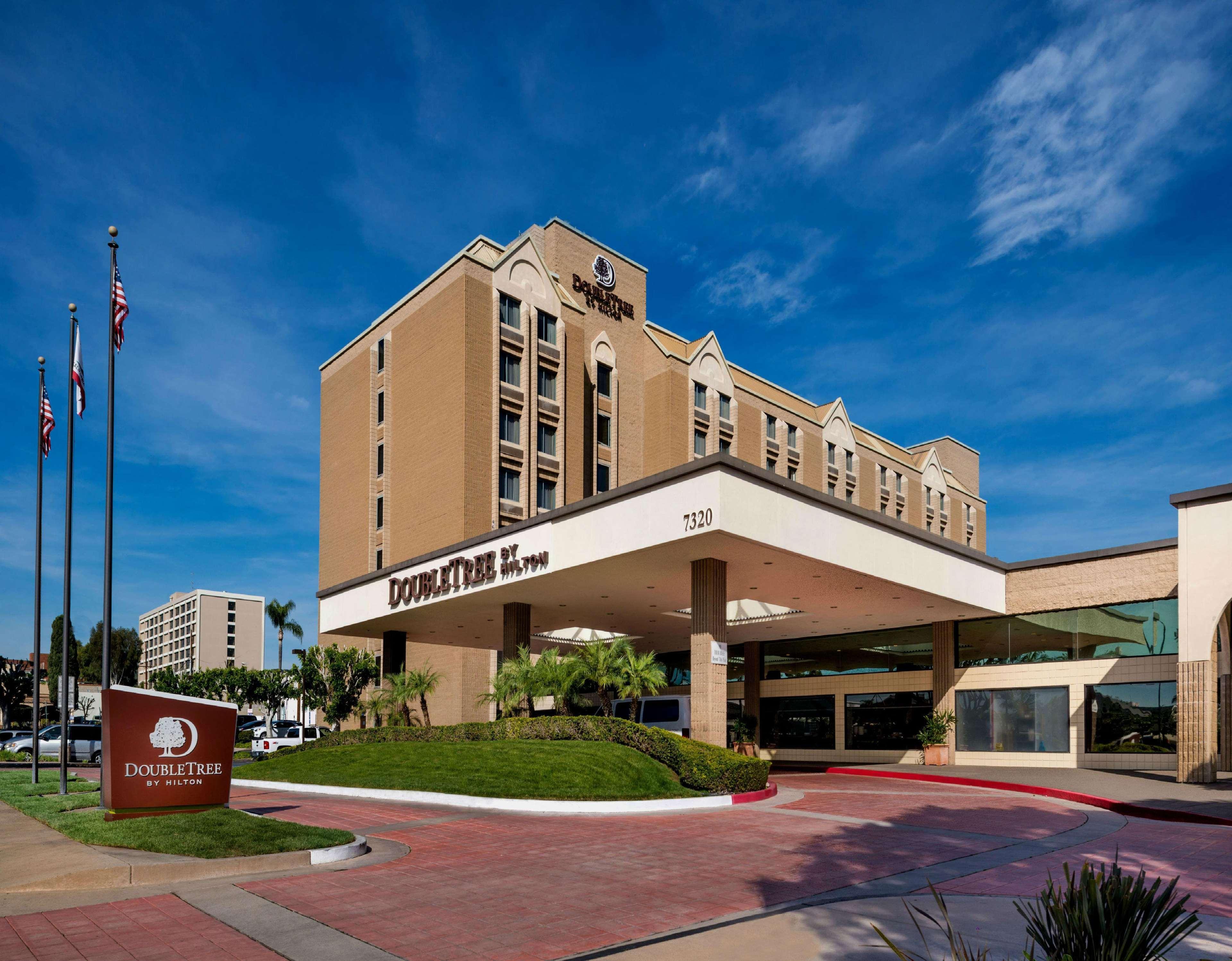Hotel Doubletree By Hilton Whittier Exterior foto
