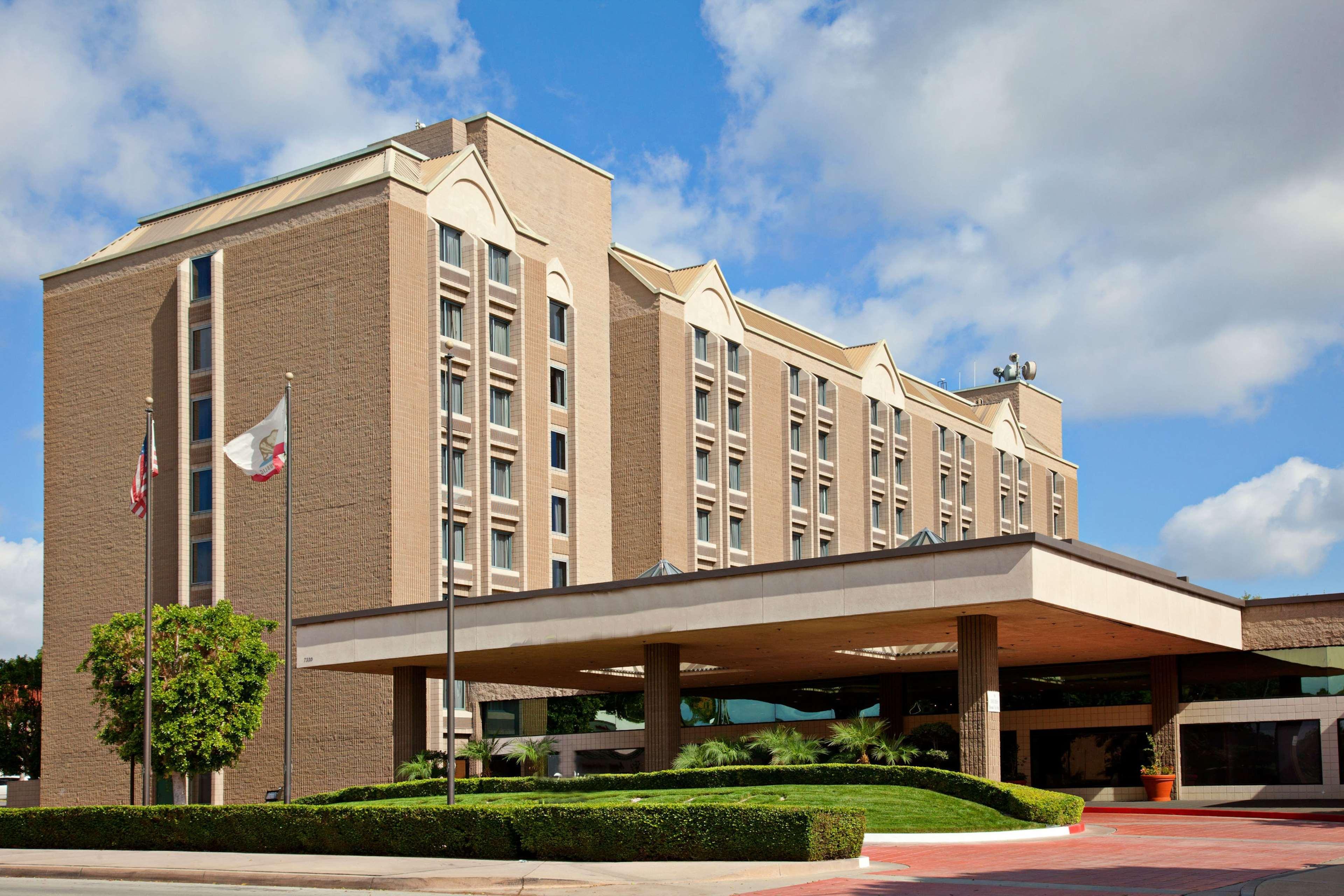 Hotel Doubletree By Hilton Whittier Exterior foto