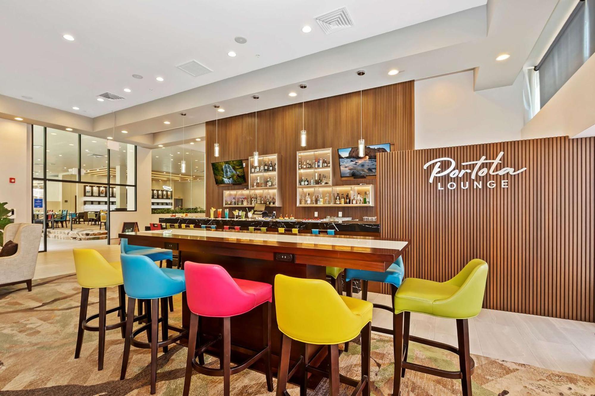 Hotel Doubletree By Hilton Whittier Exterior foto