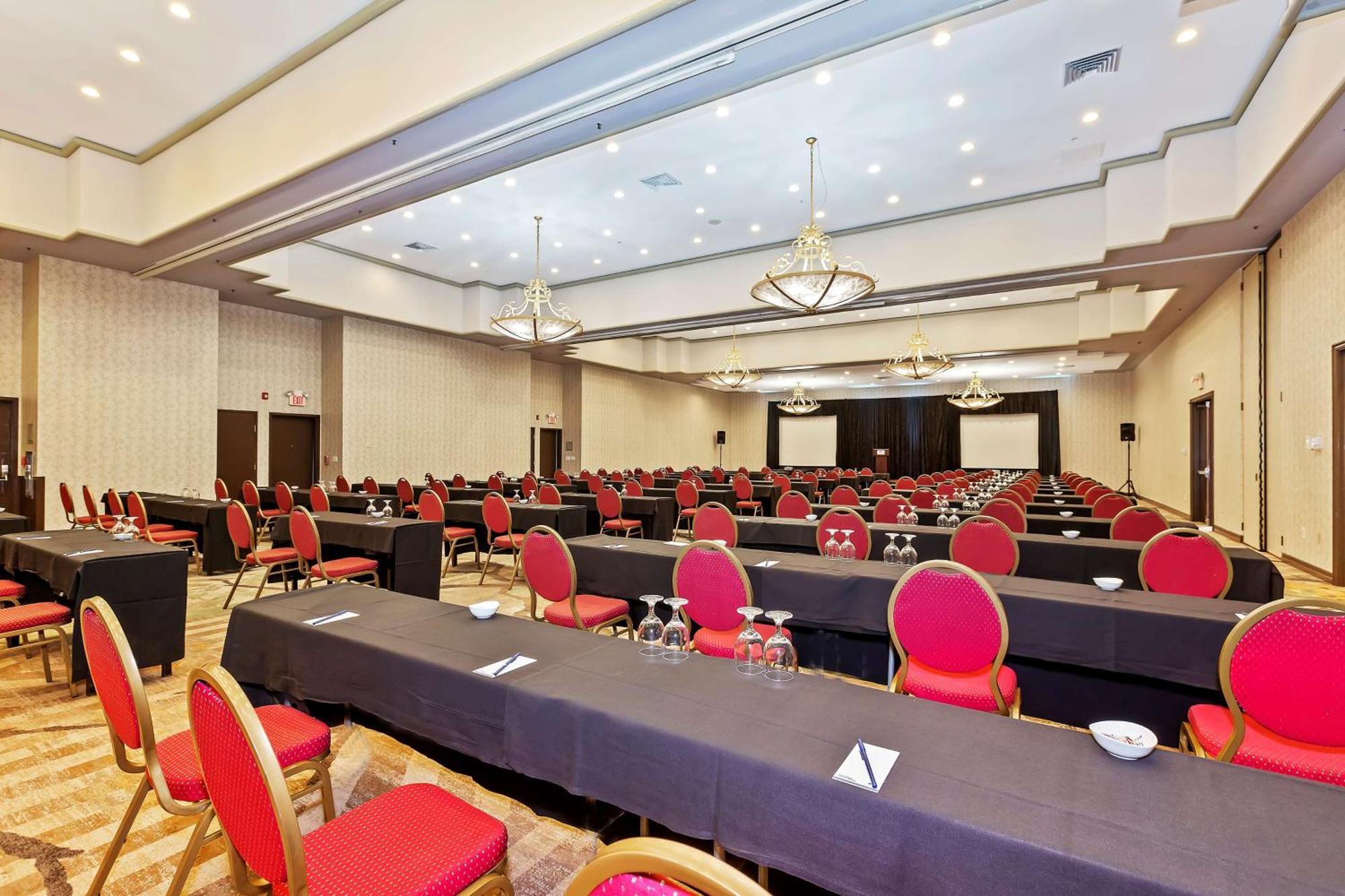 Hotel Doubletree By Hilton Whittier Exterior foto