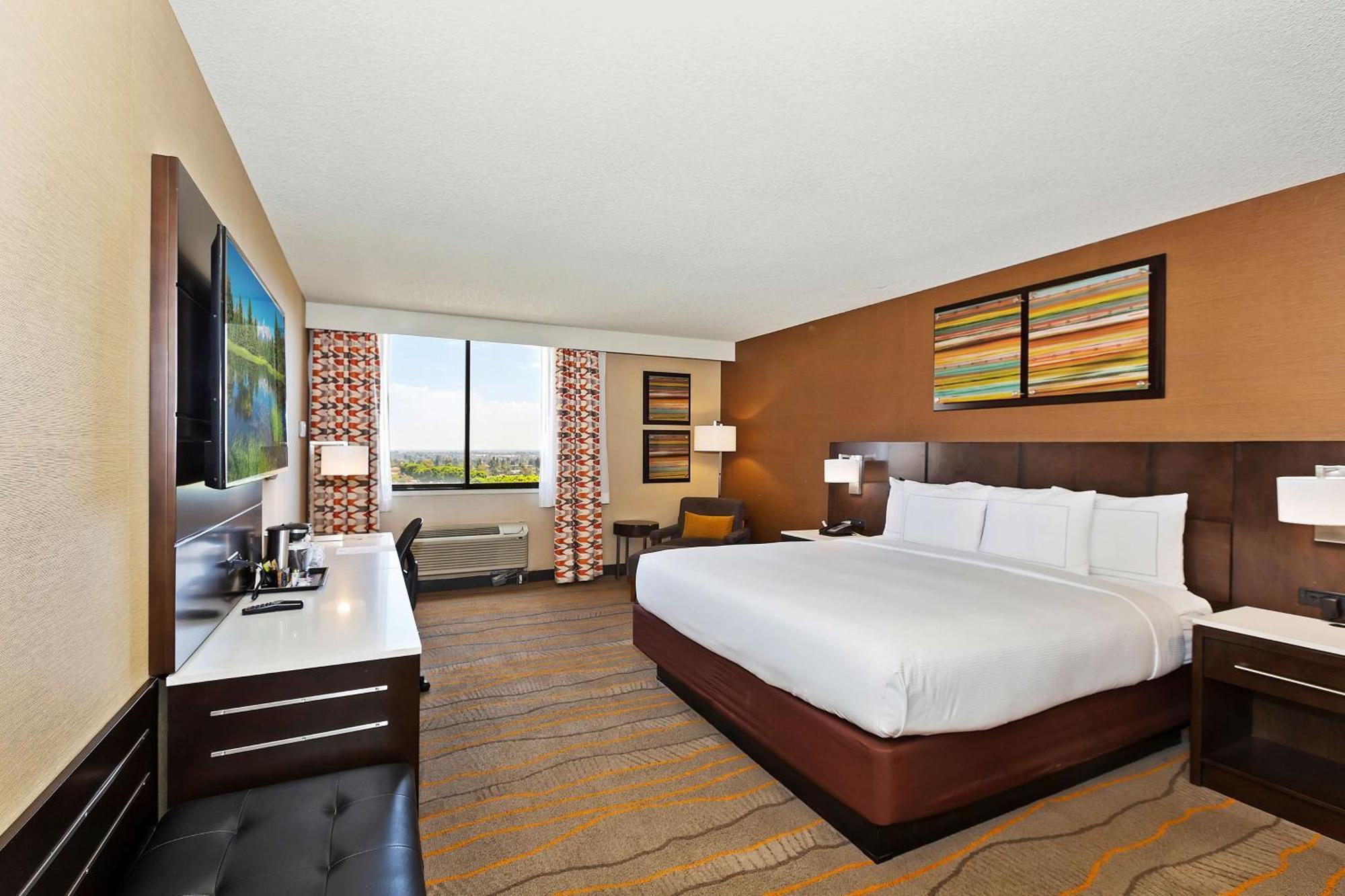 Hotel Doubletree By Hilton Whittier Exterior foto