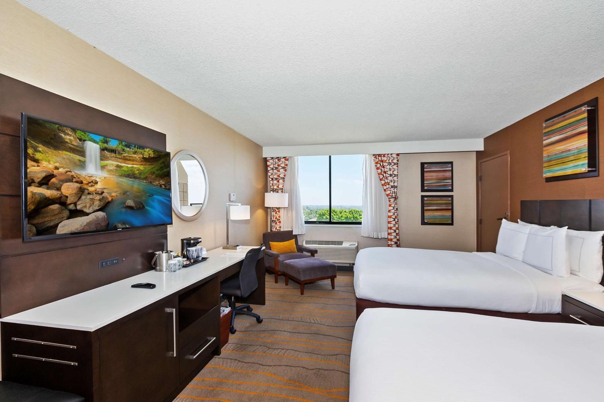 Hotel Doubletree By Hilton Whittier Exterior foto