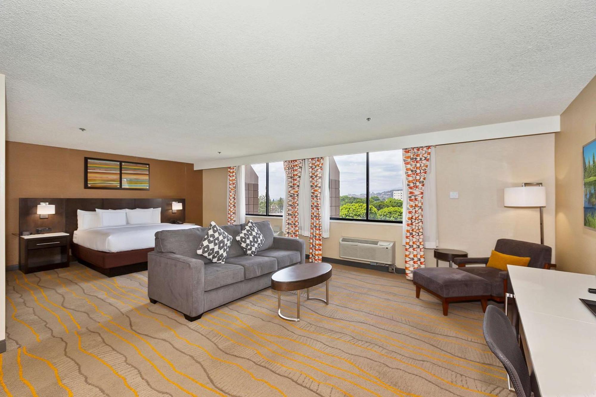 Hotel Doubletree By Hilton Whittier Exterior foto